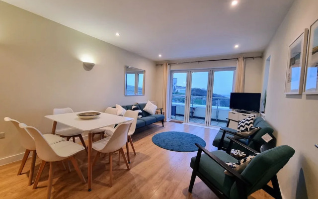 The Beach House & Porth  Sands Apartments