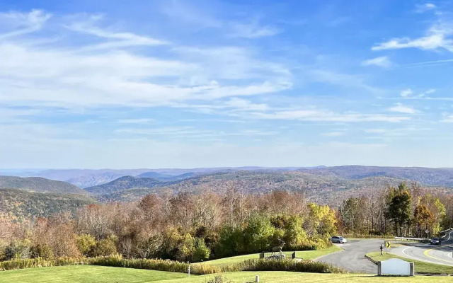 Whitcomb Summit Retreat