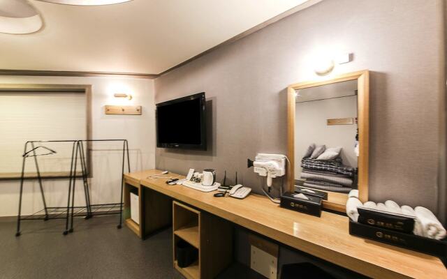 Haute Hotel Haeundae