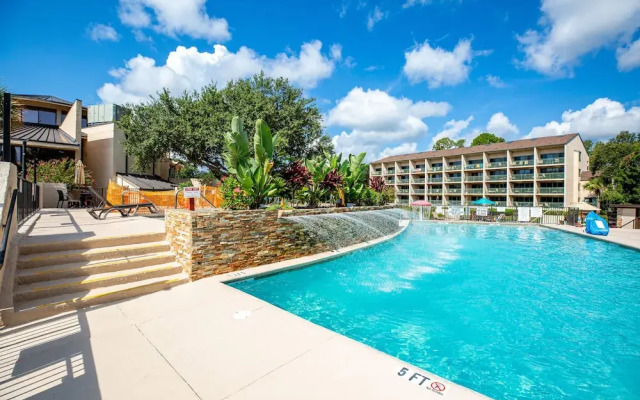 Seawatch at Island Club