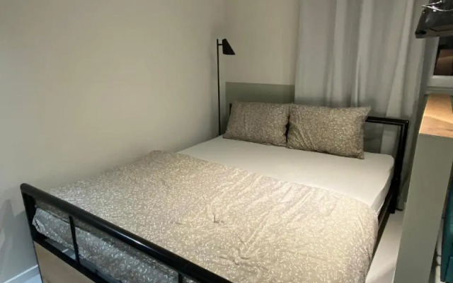 E2g Urban Stay #E1