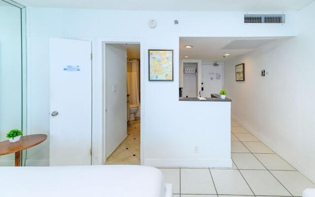 SeaStays Apartments