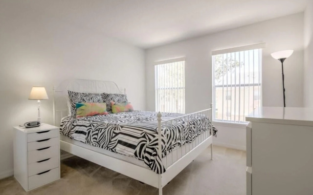 Jame's Club Cortile Condo