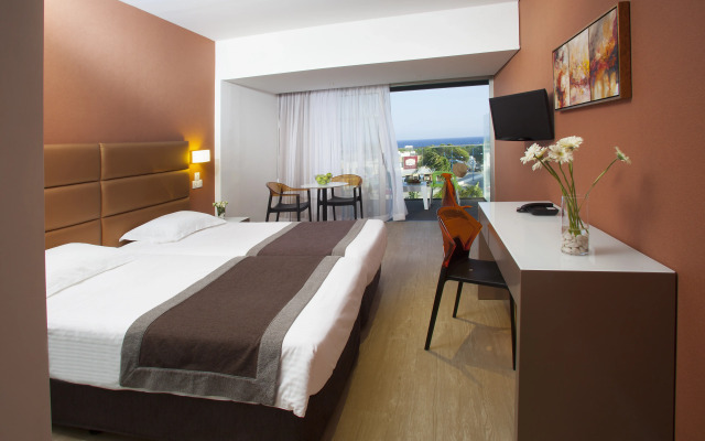 Faros Hotel Ayia Napa