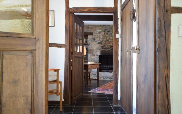 Rustic Holiday Home in Septon with Private Garden