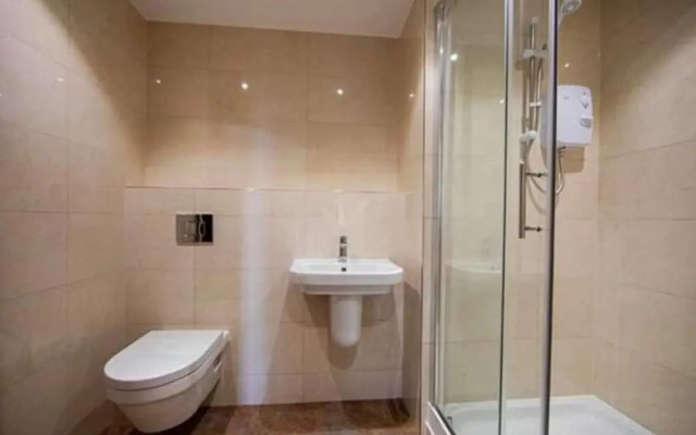 Stunning 3 Bed Apartment