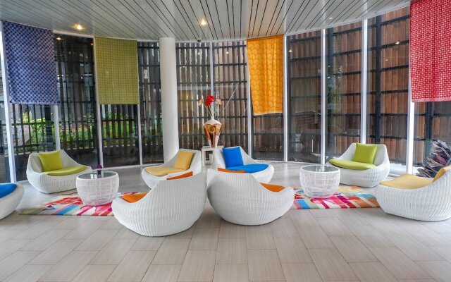 Exclusive L'Avenue Apartment