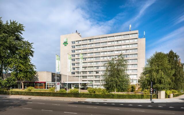 Holiday Inn Eindhoven Centre by IHG