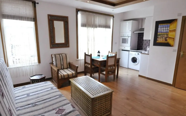Fg Property - Earls Court, Kempsford Gardens Flat A