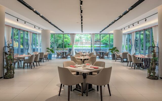 One Park Hotel & Residence