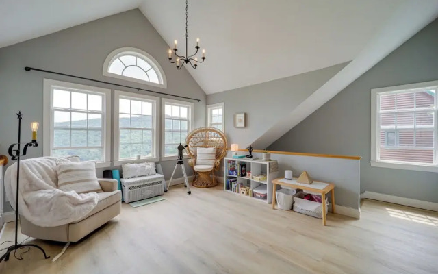 8 Mi to Sugar Mountain Resort: Seven Devils Home