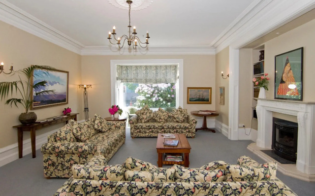 Orari Bed and Breakfast