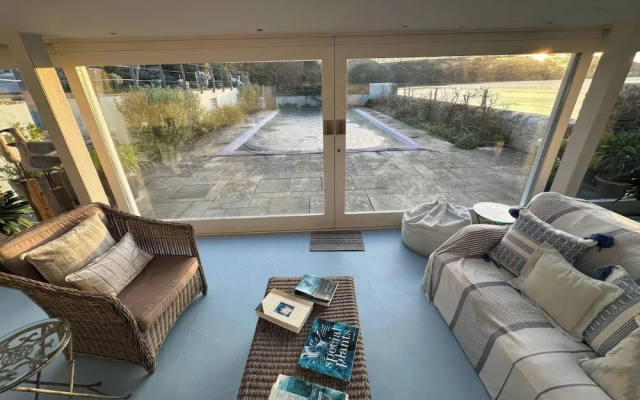 Curlew House