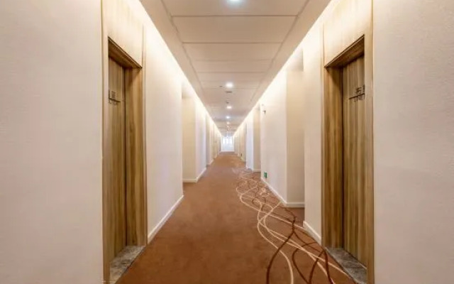 HanTing Hotel (Guiyang Railway Station Qingyun Market)