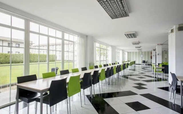 Residencia Universitaria Resa Siglo XXI