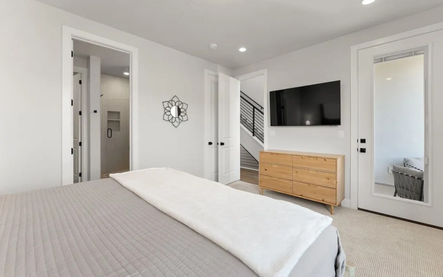 Desert Beachcomber 5 Bedroom Townhouse