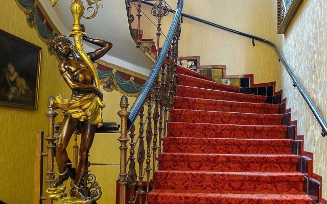 Hotel Urania