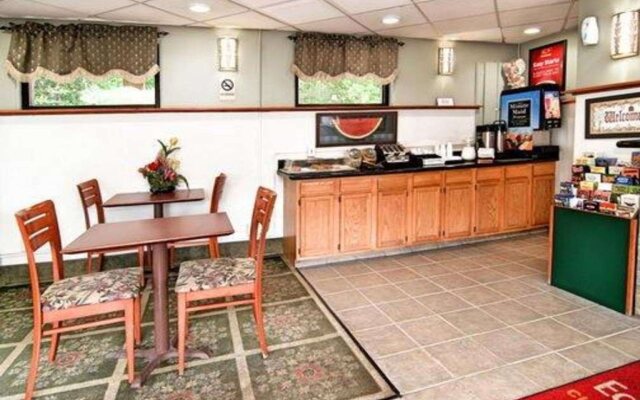 Econo Lodge Clarks Summit - Scranton