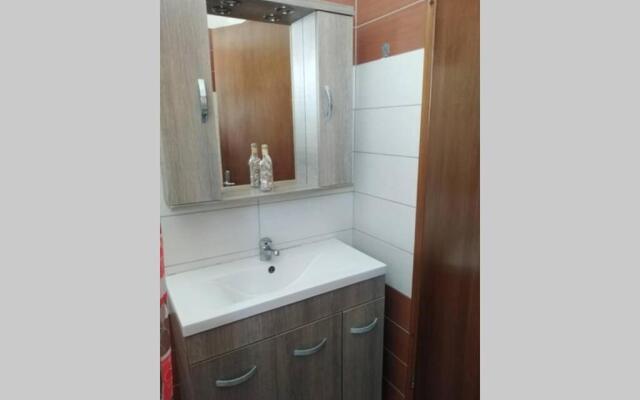 Vicky's apartment Near to the airport Ολόκληρο Διαμέρισμα