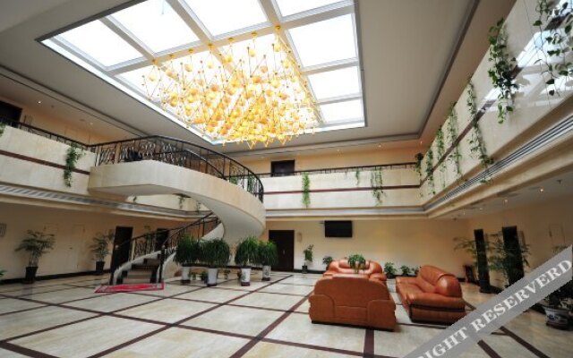 Petroleum Hotel