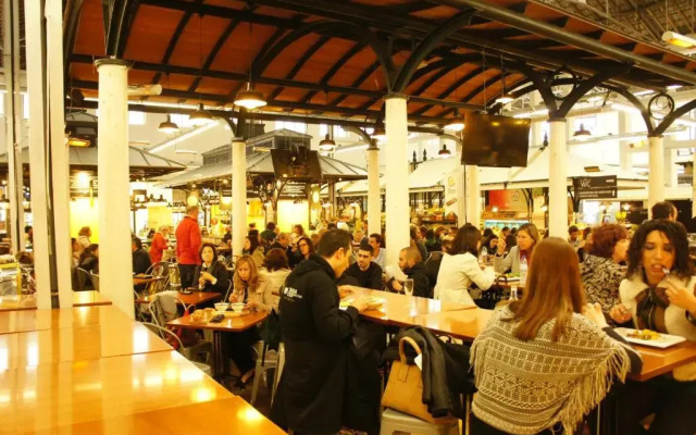 Charming Apartment Tram 28