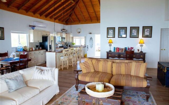 Blue Love Point 3BR by Eleuthera Vacation Rentals