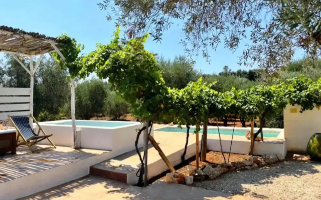 Trullo Solleone con Piscine by Wonderful Italy