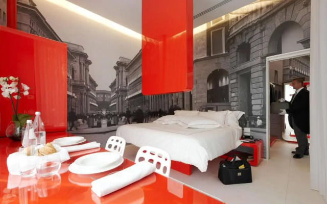 TH Street Milano