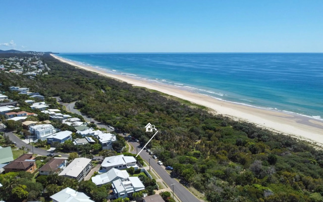 Luxe coastal village home, Peregian Beach