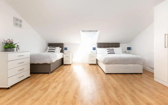 Skyvillion Tower Points - Tower Point Lovely apartment in Enfield London