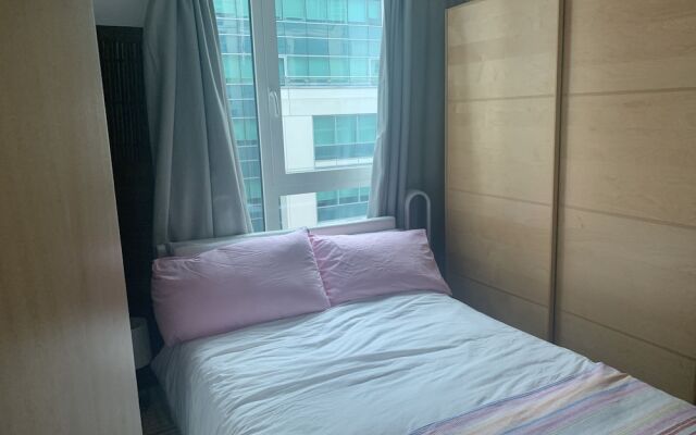 Modern Apartment Near the Thames, Central London