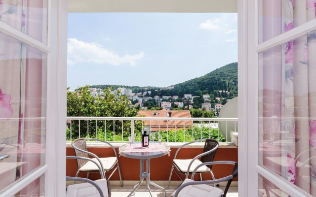 Sumptuous Apartment in Dubrovnik With Private Terrace