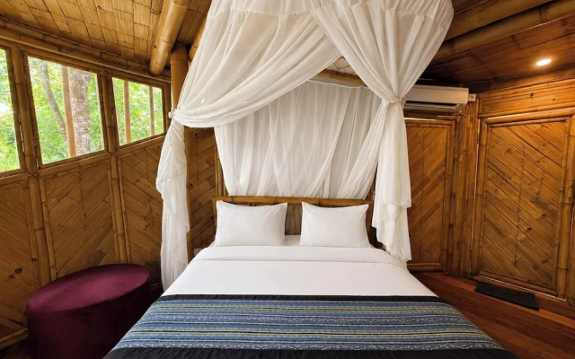 Asep Gumi Retreat – Guest Rooms – Gunung Salak