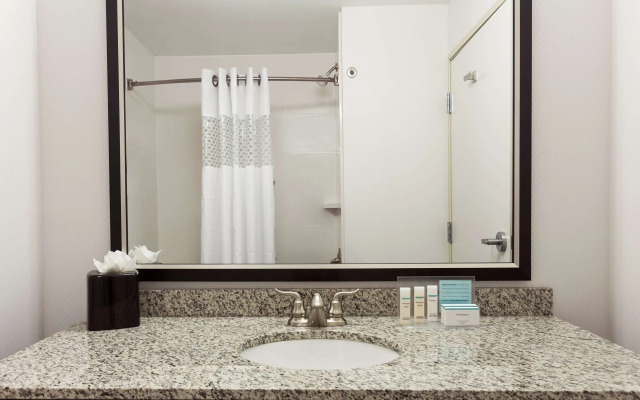 Hampton Inn Fairmont