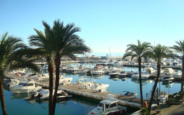 2252-Amazing apt on beach, port view from terrace!