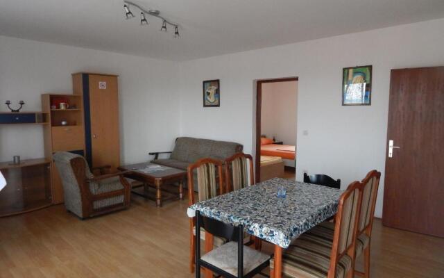 Apartments Vilanija