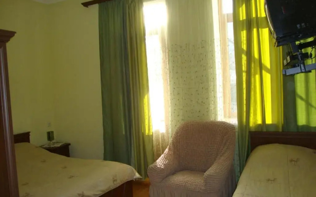 Hotel MIRA