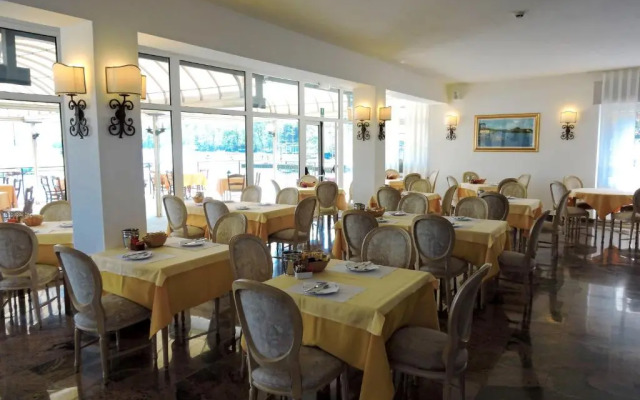Capri Hotel