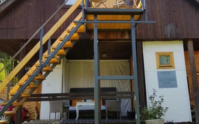 Szöcske Guesthouse In the Danube Bend near Budapest