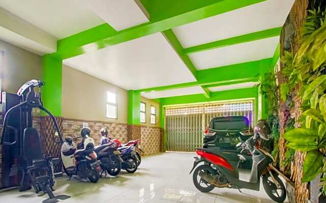 OYO Life 3103 Opo Homestay & Kost