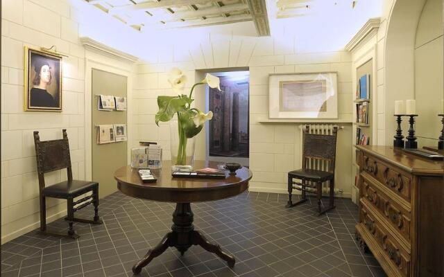 Raffaello Charmsuite