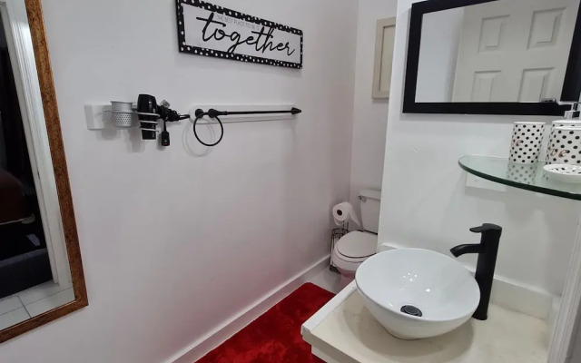 Bell At The Airport Suites Adults Only ( Free Airport Transportation)