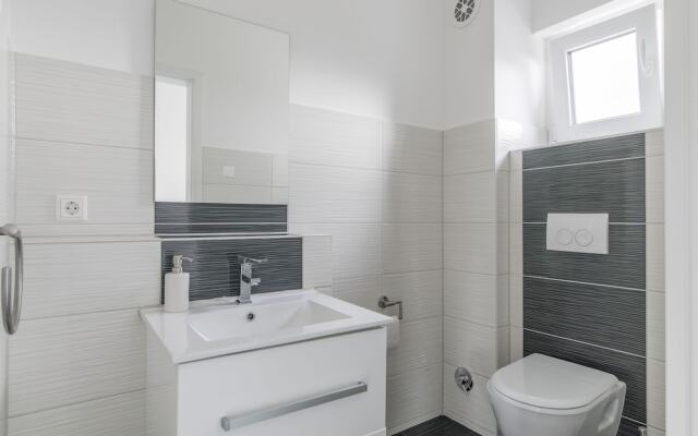 Private House Best Hain (5553)