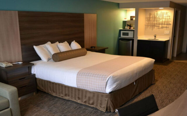 Yosemite Southgate Hotel & Suites