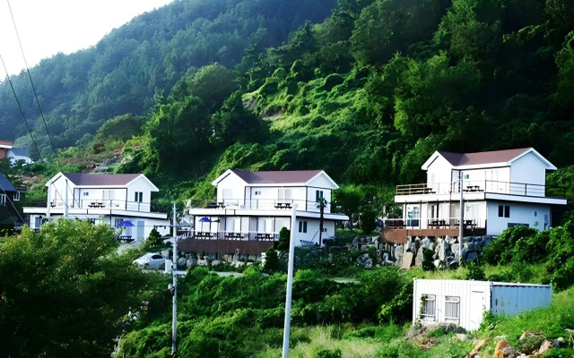 Namhae Somsatang Pension