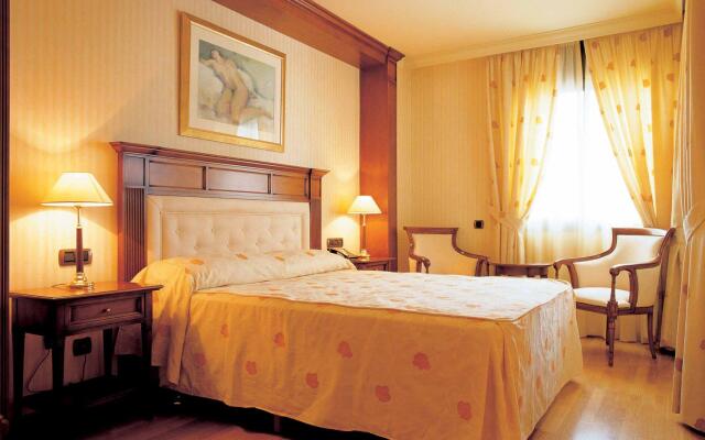 Aparthotel Hispanos 7 Suiza