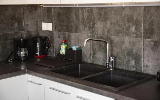 Renovated Apartment 5min From Subway Station 'Attiki'