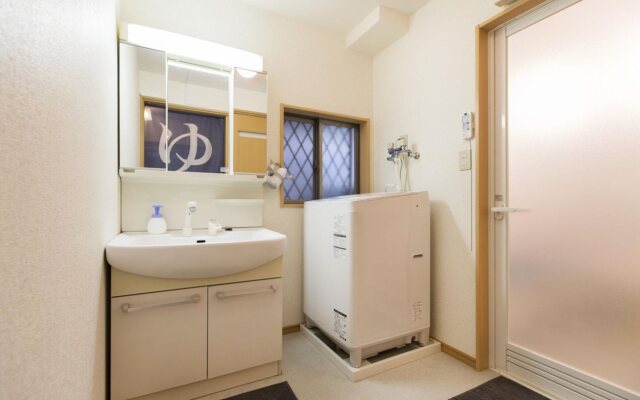 Japan Hostel Shinya Tokkyu