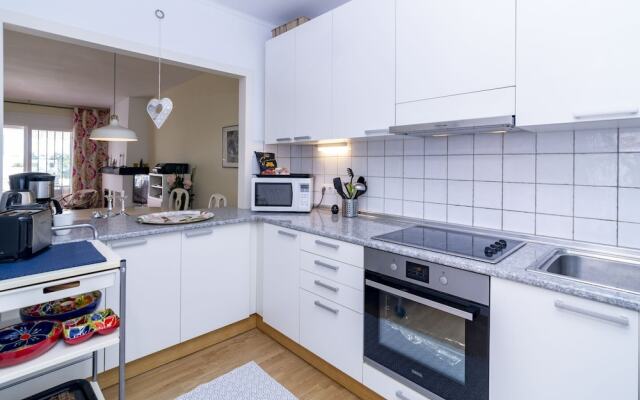 AGC26 - Lovely apart walking distance to Port