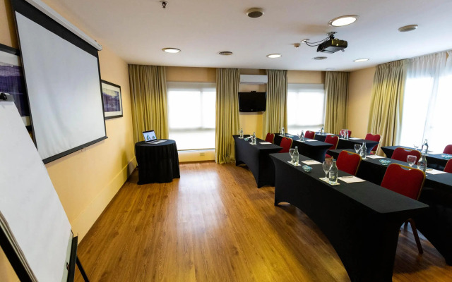 474 Buenos Aires Hotel
